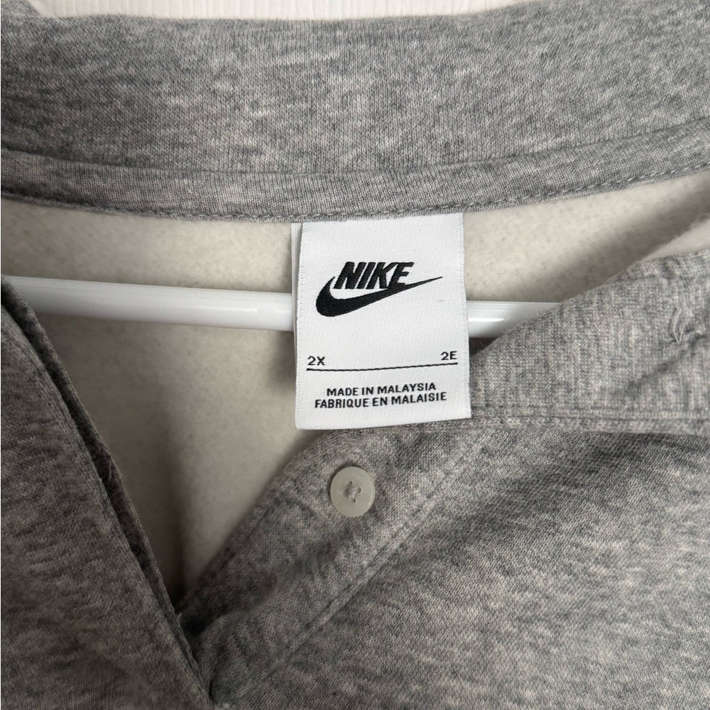 Nike Pullover - image 3